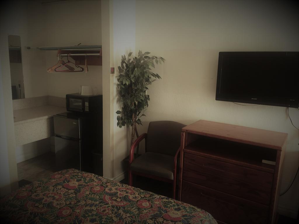 Budget Inn Riverside Kültér fotó